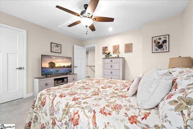 532 Martin Creek Drive, Simpsonville, SC 29680