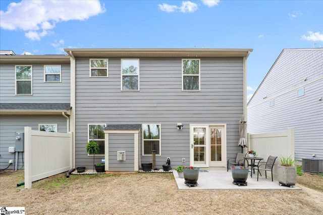 532 Martin Creek Drive, Simpsonville, SC 29680