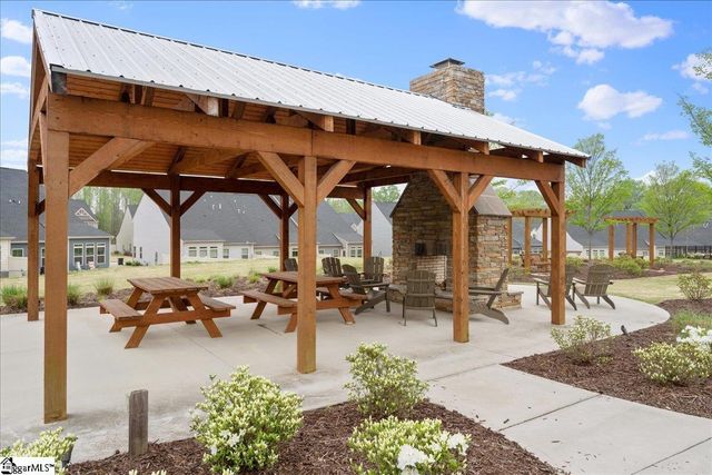 532 Martin Creek Drive, Simpsonville, SC 29680