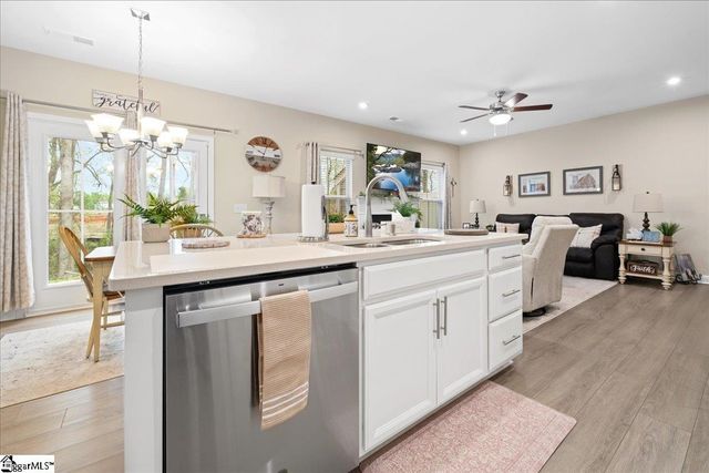 532 Martin Creek Drive, Simpsonville, SC 29680