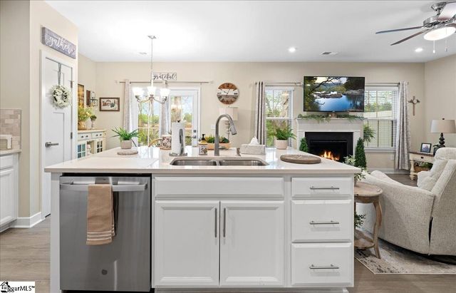 532 Martin Creek Drive, Simpsonville, SC 29680