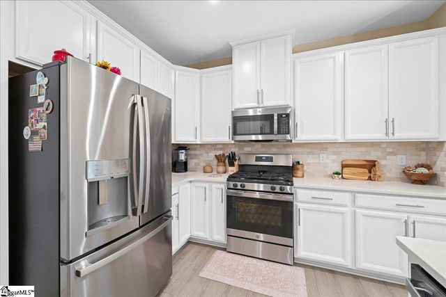 532 Martin Creek Drive, Simpsonville, SC 29680