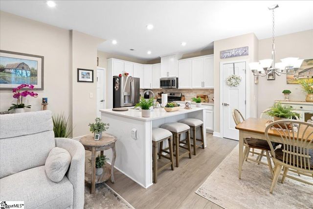 532 Martin Creek Drive, Simpsonville, SC 29680