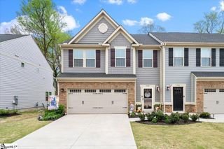 532 Martin Creek Drive, Simpsonville, SC 29680