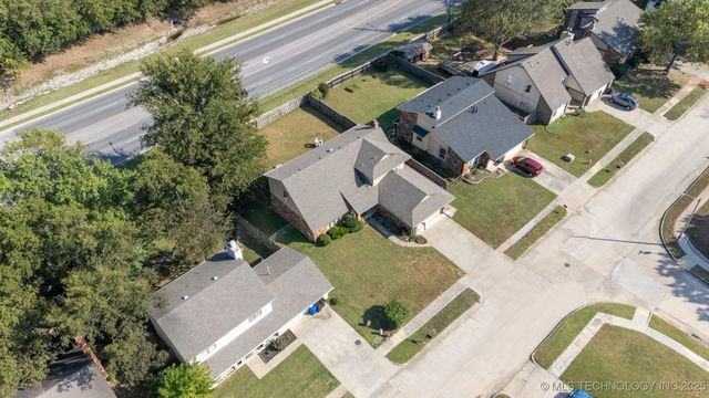 2917 S Aspen Court, Broken Arrow, OK 74012