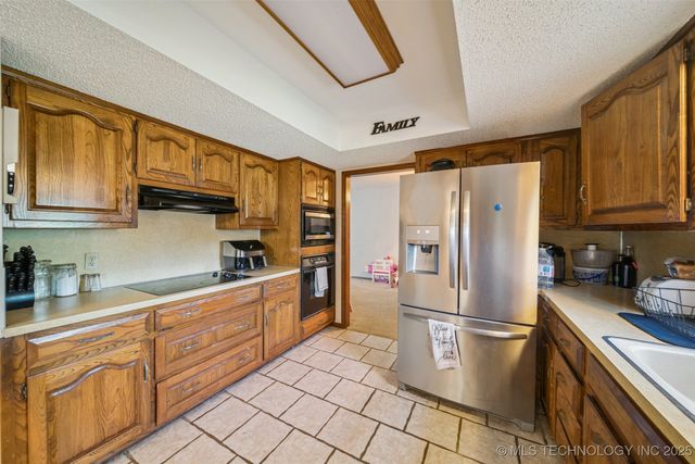 2917 S Aspen Court, Broken Arrow, OK 74012