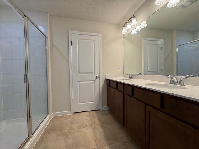 10904 LEAFSHORE LOOP, Orlando, FL 32829