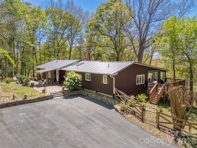 2825 River Road, Columbus, NC 28722