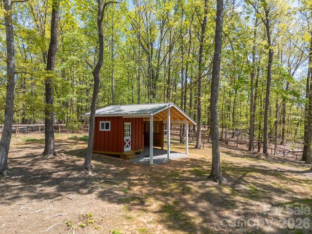 2825 River Road, Columbus, NC 28722