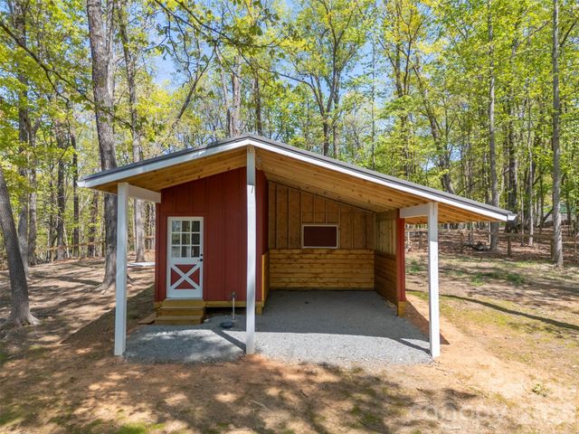 2825 River Road, Columbus, NC 28722