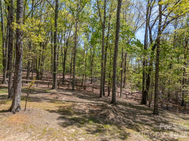 2825 River Road, Columbus, NC 28722