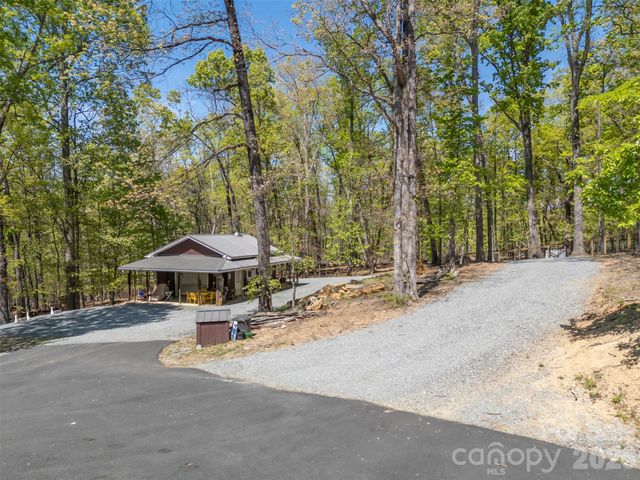 2825 River Road, Columbus, NC 28722