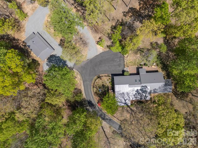 2825 River Road, Columbus, NC 28722