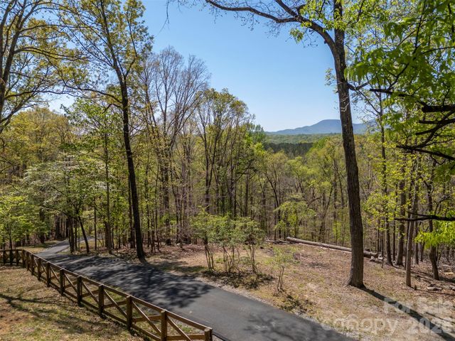 2825 River Road, Columbus, NC 28722