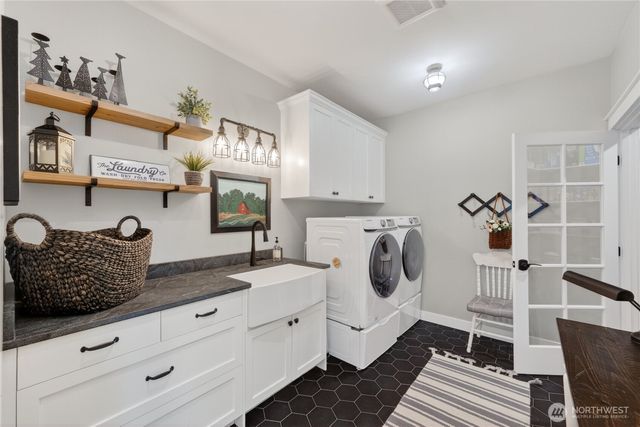 5369 Smith Ridge Drive, Bellingham, WA 98226