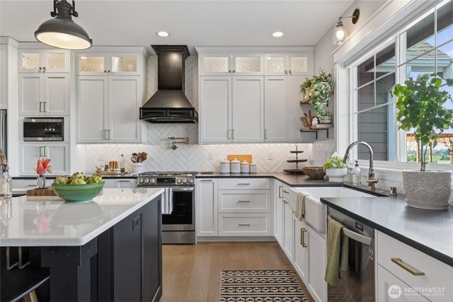 5369 Smith Ridge Drive, Bellingham, WA 98226