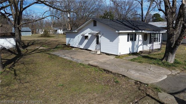 400 3rd Street, Charleston, AR 72933
