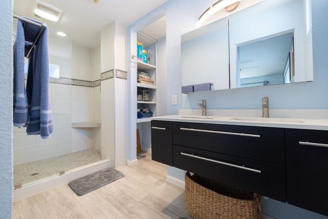 2843 Camino Heights Dr, Camino, CA 95709