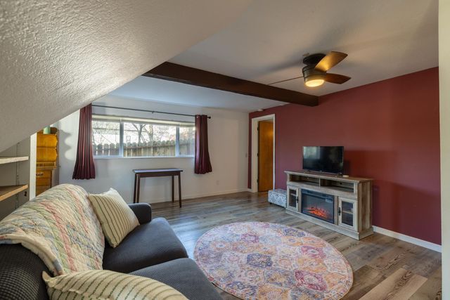 2843 Camino Heights Dr, Camino, CA 95709