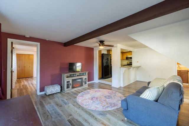 2843 Camino Heights Dr, Camino, CA 95709