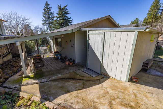 2843 Camino Heights Dr, Camino, CA 95709