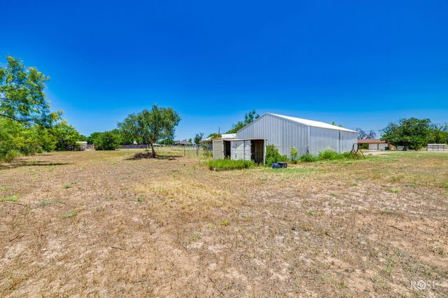 207 Bluegrass Drive, San Angelo, TX 76903