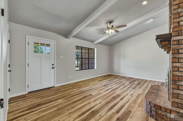 207 Bluegrass Drive, San Angelo, TX 76903