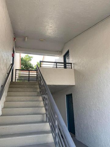 651 Lyons Road 10207, Coconut Creek, FL 33063