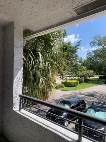 651 Lyons Road 10207, Coconut Creek, FL 33063