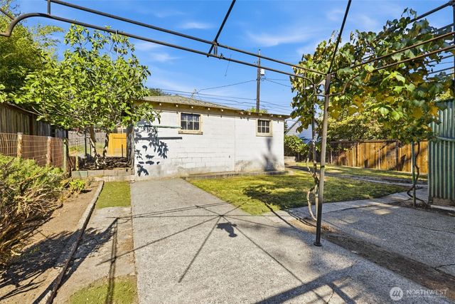 4620 N Pearl Street, Tacoma, WA 98407