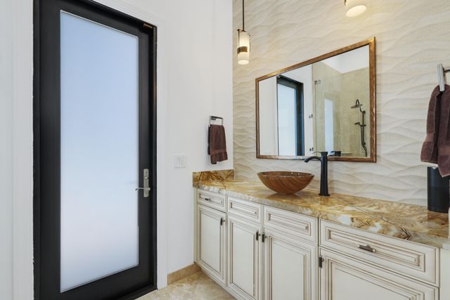 15934 Laurel Creek Drive, Delray Beach, FL 33446