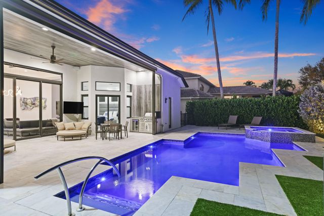 15934 Laurel Creek Drive, Delray Beach, FL 33446