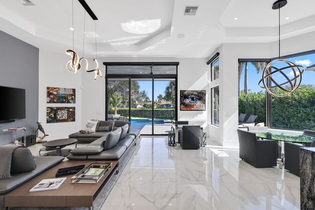 15934 Laurel Creek Drive, Delray Beach, FL 33446