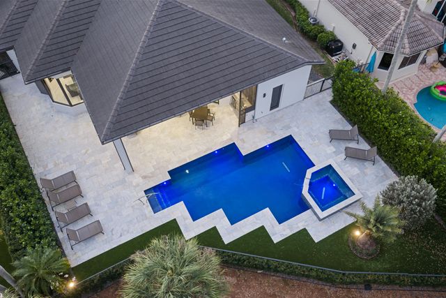 15934 Laurel Creek Drive, Delray Beach, FL 33446