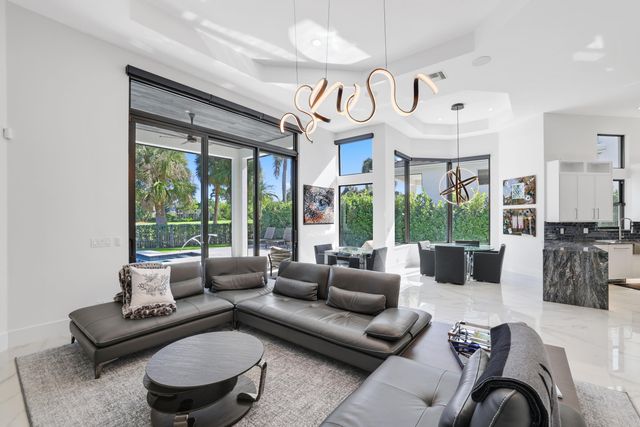 15934 Laurel Creek Drive, Delray Beach, FL 33446