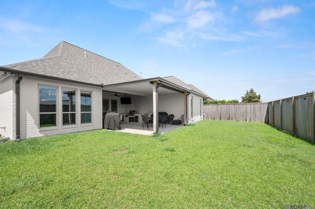 38179 Meadow Rue Dr, Prairieville, LA 70769