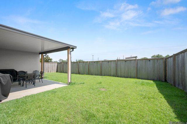38179 Meadow Rue Dr, Prairieville, LA 70769