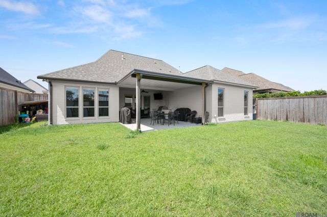 38179 Meadow Rue Dr, Prairieville, LA 70769