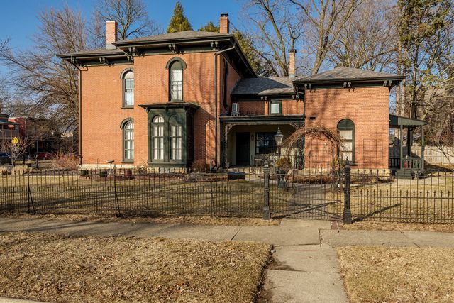 326 S 2nd Street, Rockford, IL 61104