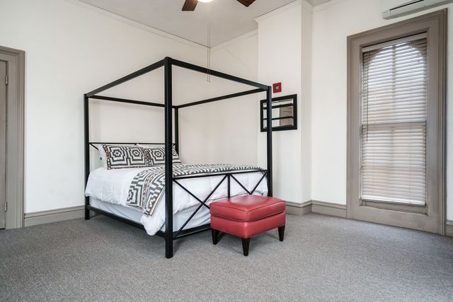 326 S 2nd Street, Rockford, IL 61104