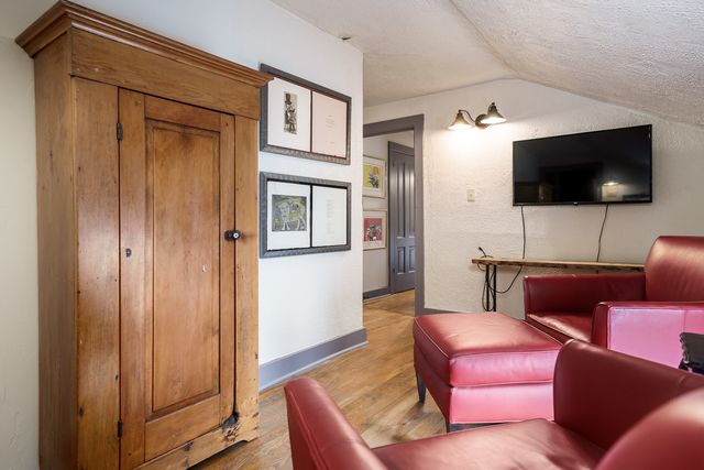 326 S 2nd Street, Rockford, IL 61104