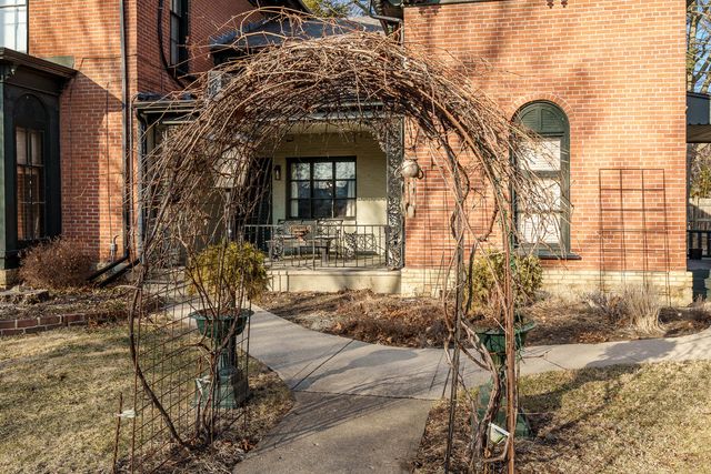 326 S 2nd Street, Rockford, IL 61104