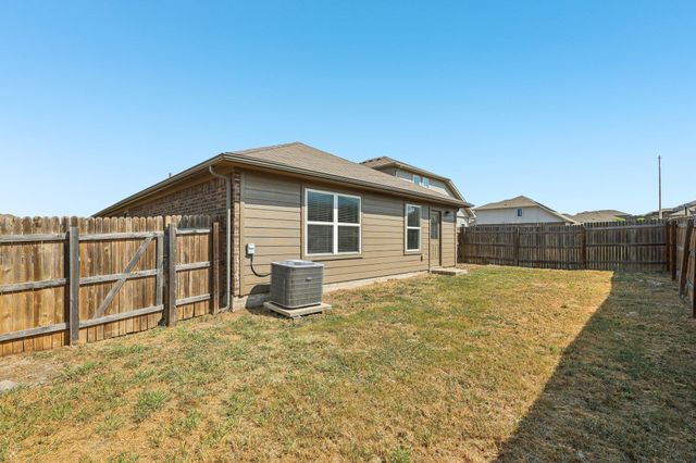 5821 Roderick DR, Austin, TX 78724
