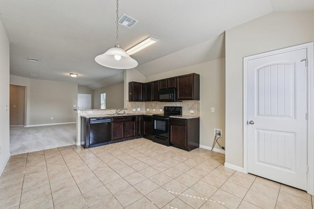 5821 Roderick DR, Austin, TX 78724