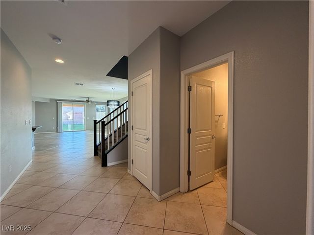 10544 Pembroke Bay Street, Las Vegas, NV 89179