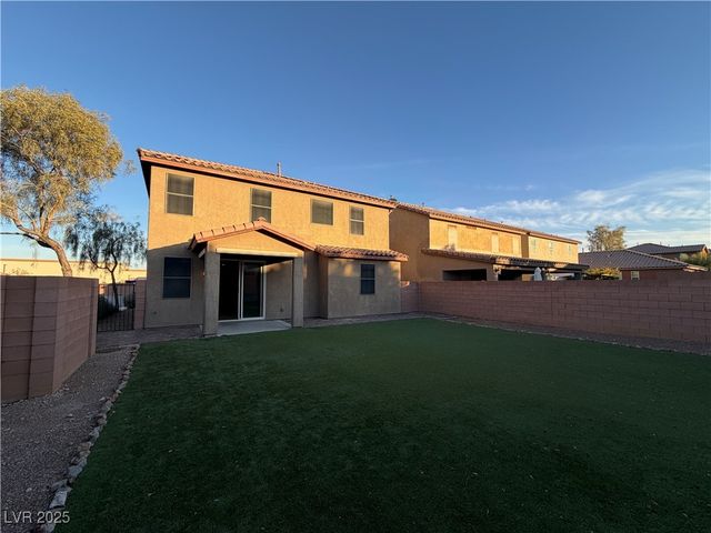 10544 Pembroke Bay Street, Las Vegas, NV 89179