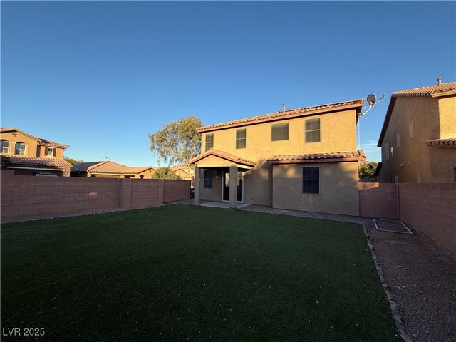 10544 Pembroke Bay Street, Las Vegas, NV 89179