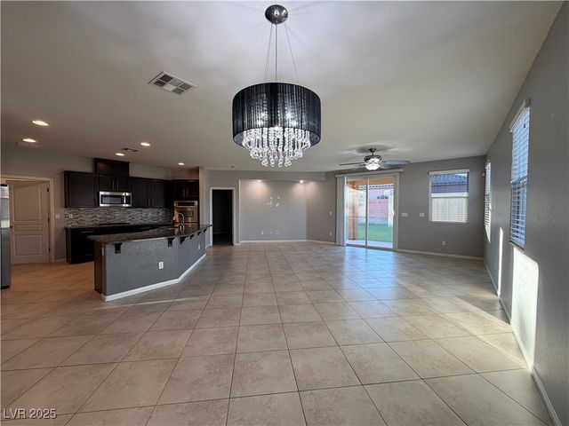 10544 Pembroke Bay Street, Las Vegas, NV 89179