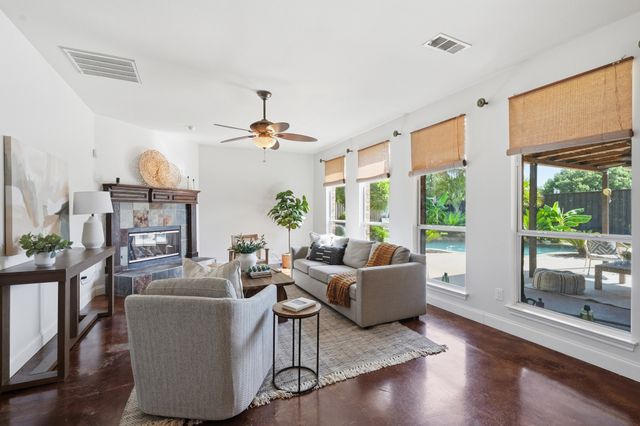 6728 Thornbury Drive, Plano, TX 75024