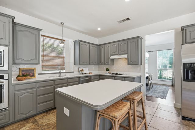 6728 Thornbury Drive, Plano, TX 75024